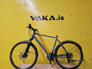 Grátt neon grænt Cube cross pro paragon reiðhjól vantar hnakk á hjólið. Er nokkuð ryðgað.
